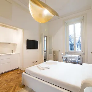 Brera Design And Bright Flat Apartment
