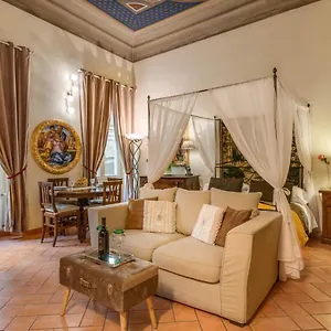 dante-states-apartments.it-tuscanyhotel.com/